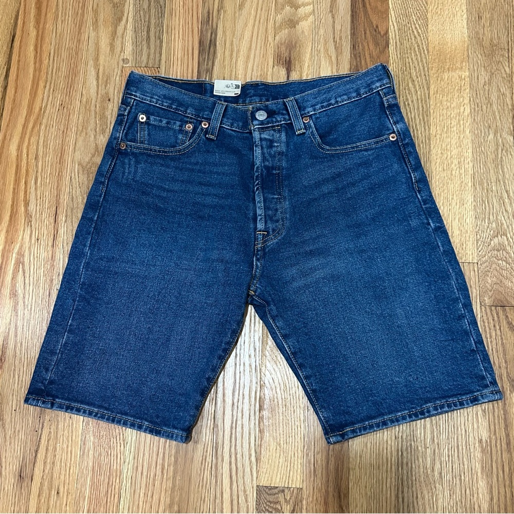 Men's Levi’s 501 Classic Wash Denim Shorts Size 30 Waist Button Fly Closure Blue